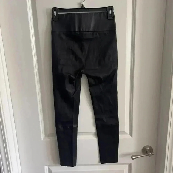 SPRWMN High Waisted Capri Leather Leggings in Black Size XS - Picture 7 of 8